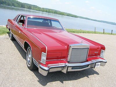 1979 lincoln continental town coupe 5604 original miles " documented"  no reserv