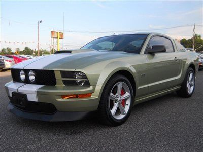 We finance! gt premium leather auto non smoker no accidents carfax certified!
