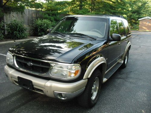 2000 ford explorer eddie bauer awd,roof,leather,cd,heated seats,no reserve!!!!