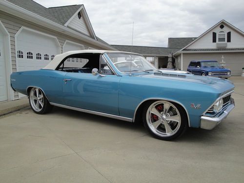 1966 chevy chevelle convertible big block 4-speed  loaded (like-new) custom