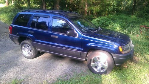 2001 jeep grand cherokee laredo 4.0 liter, auto. 4x4, a/c, p/s/ p/l, p/w, &amp; more