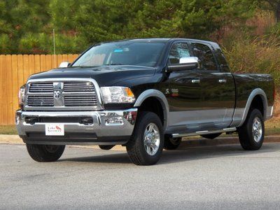 *mega cab*  laramie cummins 6.7l nav 4x4 4wd black leather