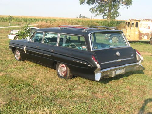 1962 oldsmobile dynamic 88 fiesta 3 seat wagon