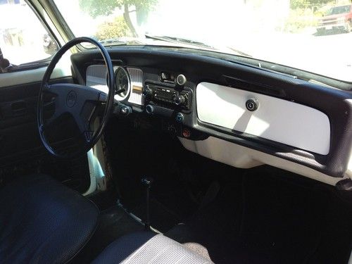 Buy used 1972 Volkswagen Super Beetle. White with Black ...
