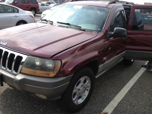 2000 jeep grand cherokee laredo clean in and out***needs differential bearing***