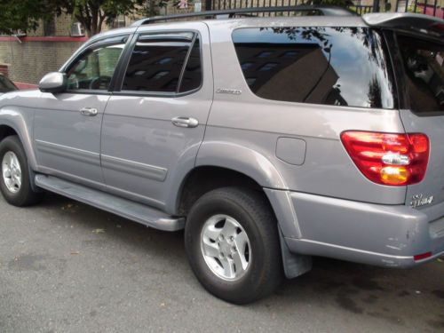 2002 toyota sequoia limited edition 4wd (fully loaded)
