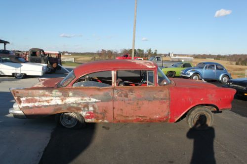 1957 chevy 2 door post barn find project(very solid)