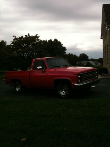 1987 chevy c10/gmc shortbed truck