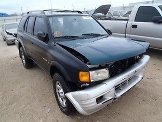 01 green automatic 2wd salvage title wrecked 3.2 liter v6 suv!