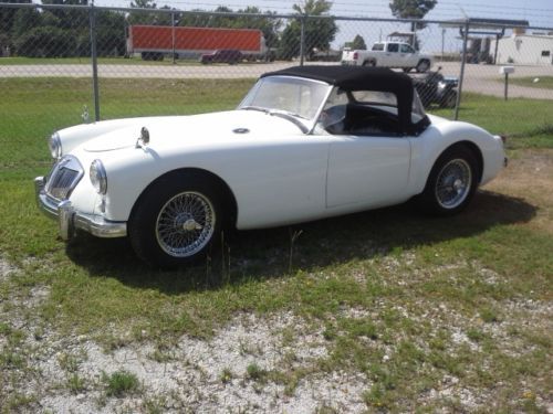 1958 mga converitble well maintained original condition lots of new parts