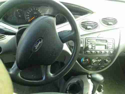 Purchase Used 2004 Ford Focus Silver Grey Interior And 4