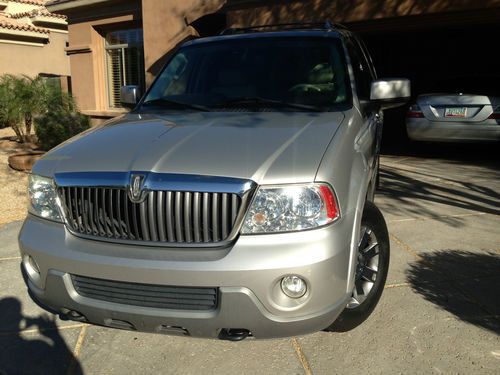 2003 lincoln navigator loaded, super clean, great condition, 5.4l