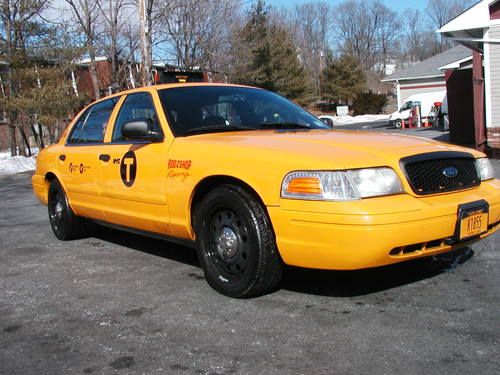 2008 ford hot rod crown victoria taxi yellow cab p70 stock police cop car fleet