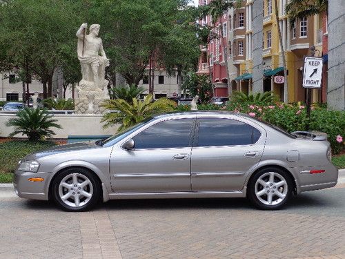 2003 nissan maxima se sedan 4-door 3.5l*rare 6 speed*clean carfax*loaded*exc !!