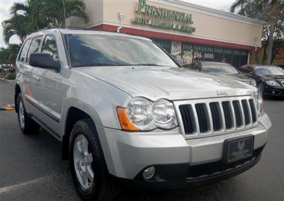 2008 jeep grand cherokee laredo suv. leather, roof, very clean!!!!!