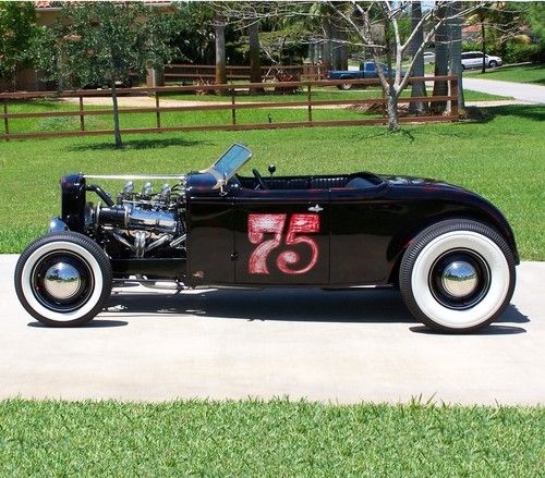 1932 ford roadster model a low boy automatic - 1950's style hot rod
