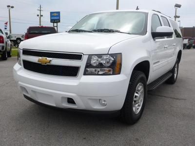 New 2013 chevy suburban lt 4x4 2500 6.0  well equipped nav rear entertainment