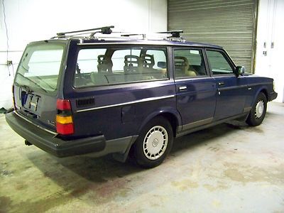 No reserve...rust-free 245 estate...they don't make 'em like this anymore