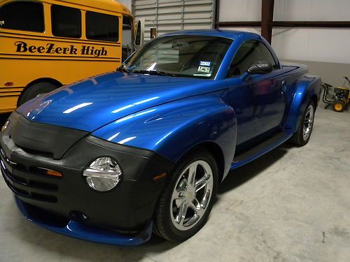 Purchase used 2006 Chevrolet SSR Last Production Run Waterfall Badging