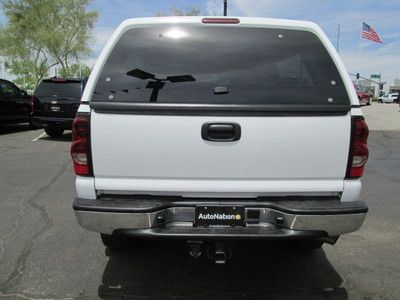 2005 4X4 4WD 8.1L V8 WHITE AUTOMATIC CREW CAB PICKUP TRUCK CAMPER SHELL, image 4
