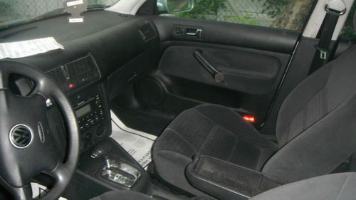2003 volkswagen golf gls hatchback 4-door 2.0l