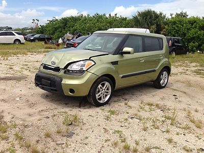Kia soul rebuildable e-repairable salvage wagon van cargo suv weekly payment
