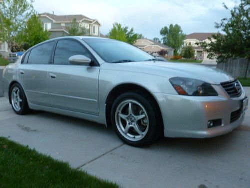 2005 nissan altima se-r sedan 4-door 3.5l  6 speed manual transmission