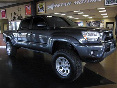 2012 toyota tacoma double cab gray 2wd lifted low miles