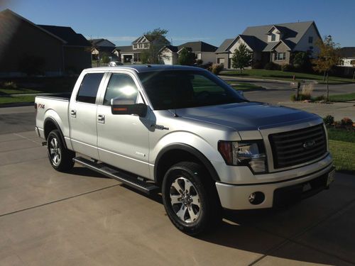 Ford f150 fx4 4x4 loaded low miles