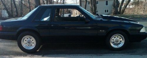 1988 ford mustang lx sedan 2-door 5.0l