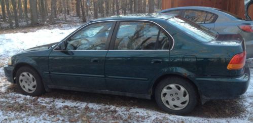 1996 honda civic ex sedan 4-door 1.6l green - good condition 182k