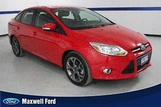 13 ford focus sedan se, appearance package, spoiler, leather seats!
