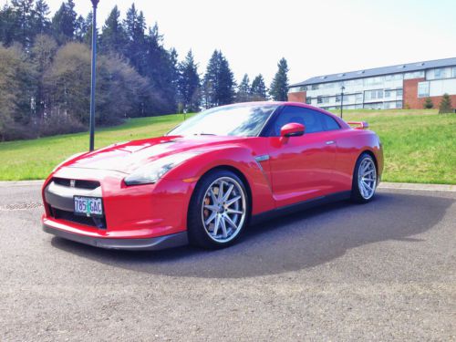 2009 nissan gt-r premium red coupe 2-door 3.8l awd twin turbo 39k bose serviced