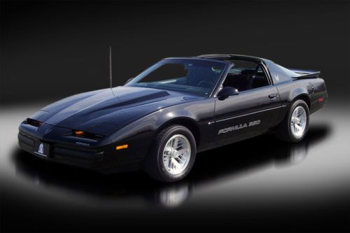 1989 pontiac firebird formula 350. 5,300 original miles! beautiful show car. wow