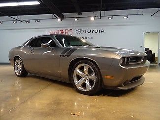 2012 dodge challenger r/t coupe 5-speed automatic we finance