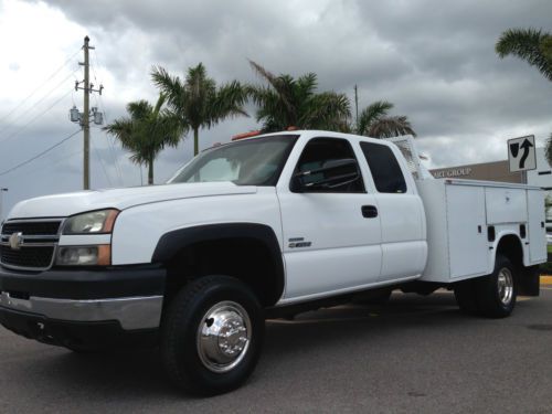 Only 95k miles! 2007 chevrolet c/k 3500 x-cab utility 6.6 liter duramax diesel