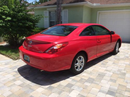 2004 toyota solara sle coupe 2-door 2.4l. red, dealership maintained.