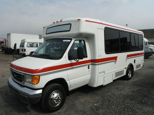03 ford e-450 shuttle bus 86000 miles 14 passenger mint condition clean