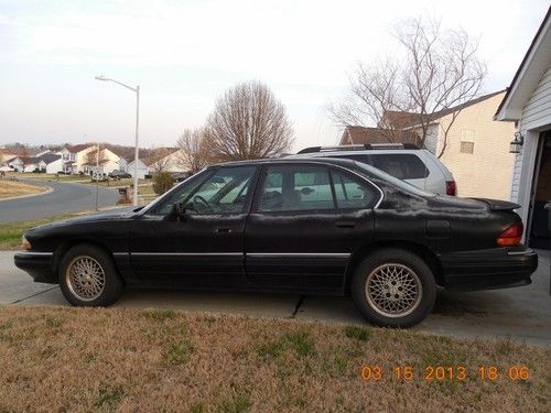 1993 pontiac bonneville se sedan 4-door 3.8l