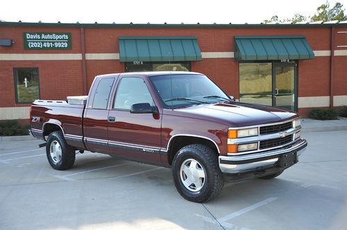 Chevrolet k1500 silverado sierra / 1 owner / z71 / ext cab / new tires &amp; more