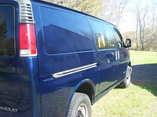 2001 2500 chevy van, 1 ton rear pkg., gasoline or cng. excellent shape