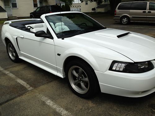 V8 automatic fresh paint only 107k miles engine new top new custom seats white