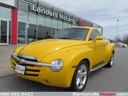 2003 chevrolet ssr base convertible 2-door 5.3l