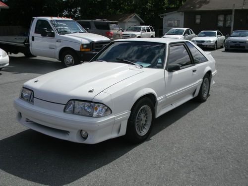 1990 fox body mustang, 5.0 high output, k &amp; n air filter, fox racing plug wires