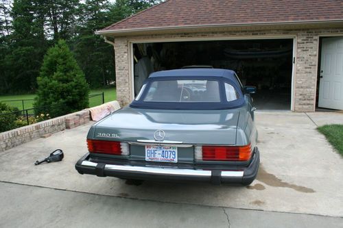 1982 Mercedes-Benz 380SL Base Convertible 2-Door 3.8L, image 3