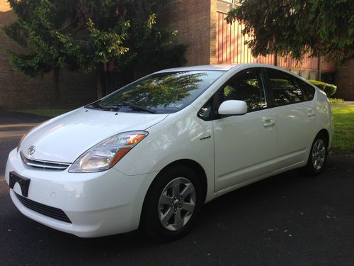 2008 toyota prius one owner only 55k miles no accidents extra clean must see!!!!