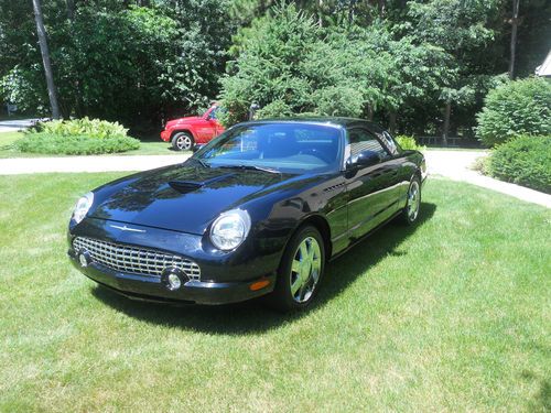 2002 ford thunderbird base convertible 2-door 3.9l, one owner..rust free !!!