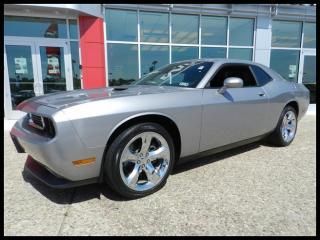 2011 dodge challenger r/t 5.7 hemi low miles automatic a must see