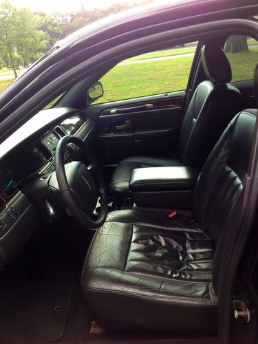 Find used 2006 Lincoln Town Car Executive L Sedan Black ... Find used 2006 Lincoln Town Car Executive L Sedan Black ...