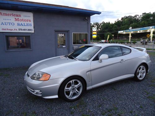 2004 hyundai tiburon gt coupe, 2.7l v6, 6 speed, leather, roof, no reserve!!!